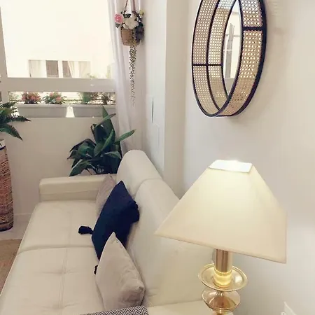 Stylish Flat Next To Marina *