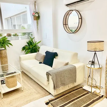 Stylish Flat Next To Marina