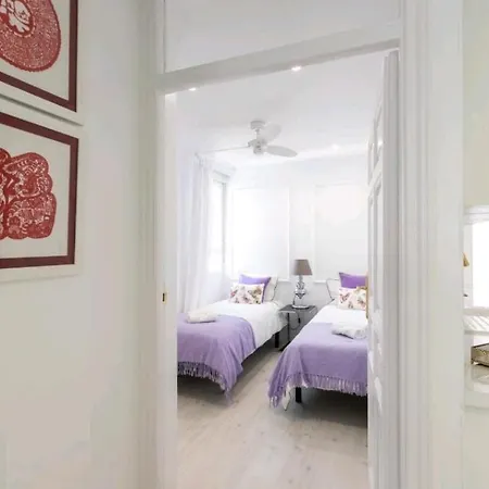 Stylish Flat Next To Marina アパート *