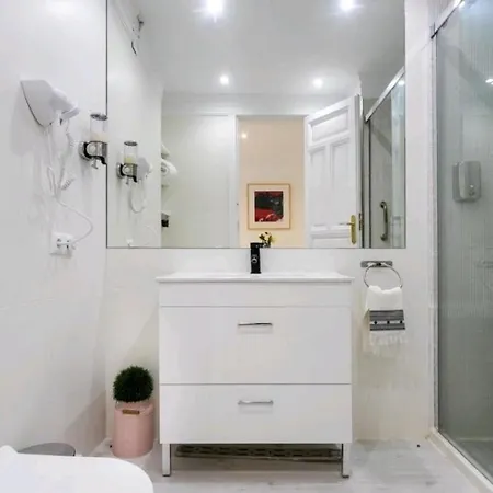 Stylish Flat Next To Marina アパート *